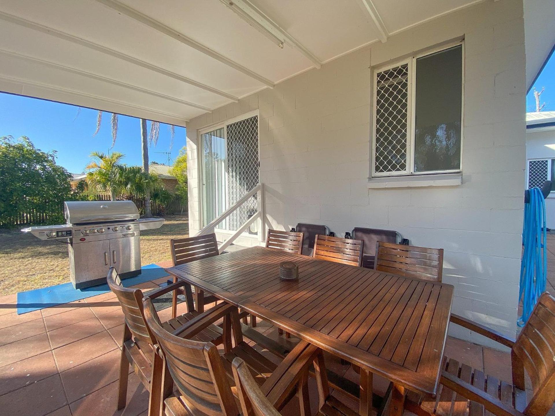 Beach House On Burrum- Close To Beach- 3Br- Wifi-Foxtel วูดเกท ภายนอก รูปภาพ